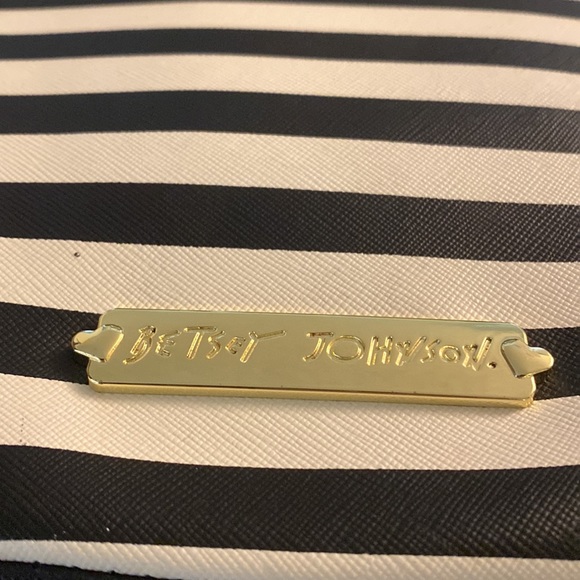 Betsy Johnson Tote/Satchel - Picture 2 of 4